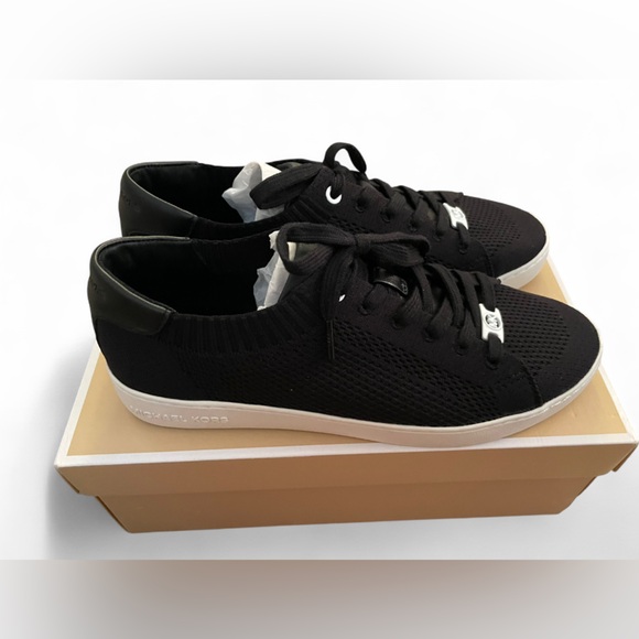 NIB Michael Kors Skyler Black  Lace Up Sneakers Women’s 10 & 11 - Picture 1 of 6